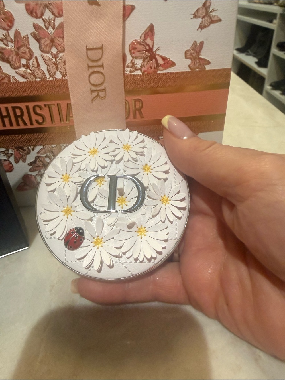 Dior Forever Glow Luminizer 003 Limited edition New in box with shoping bag - Picture 4 of 9